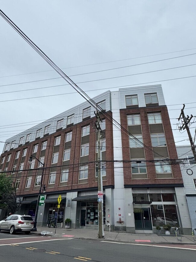 Building Photo - 217 Newark Ave
