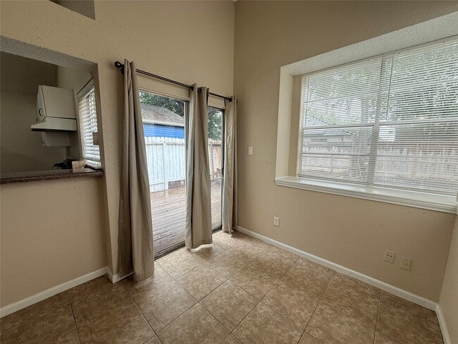 Building Photo - 11530 Springshire Dr