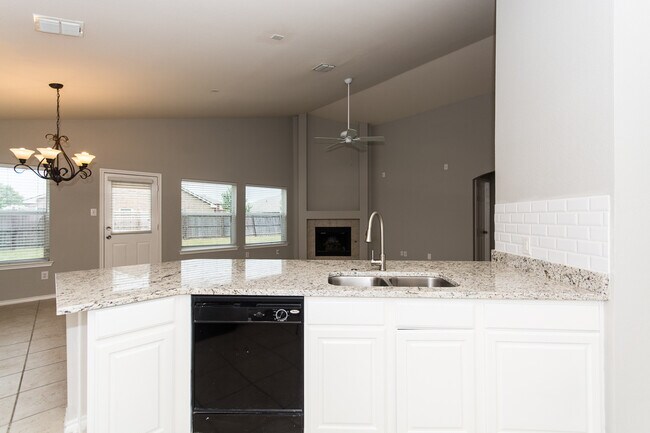 Building Photo - 1413 Gordon Dr