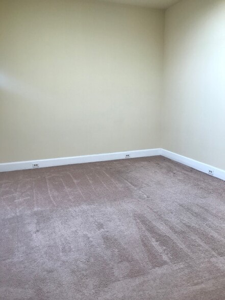 Building Photo - 907 Caroline St