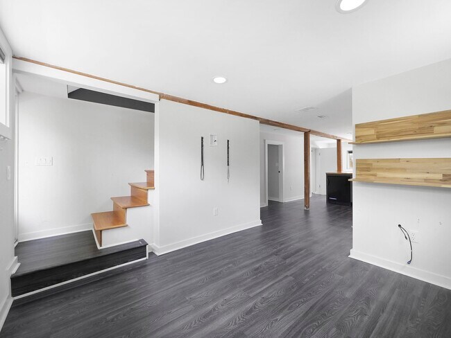 Building Photo - 5084 Atlantic View
