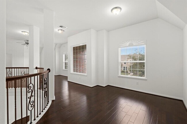 Building Photo - 4615 Hollow Chase Ln