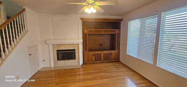 Building Photo - CARMEL VALLEY / SAN DIEGO - Torrey Hills Nice 4 Bedroom / 2.5 Bath House.  AVAILABLE NOW!