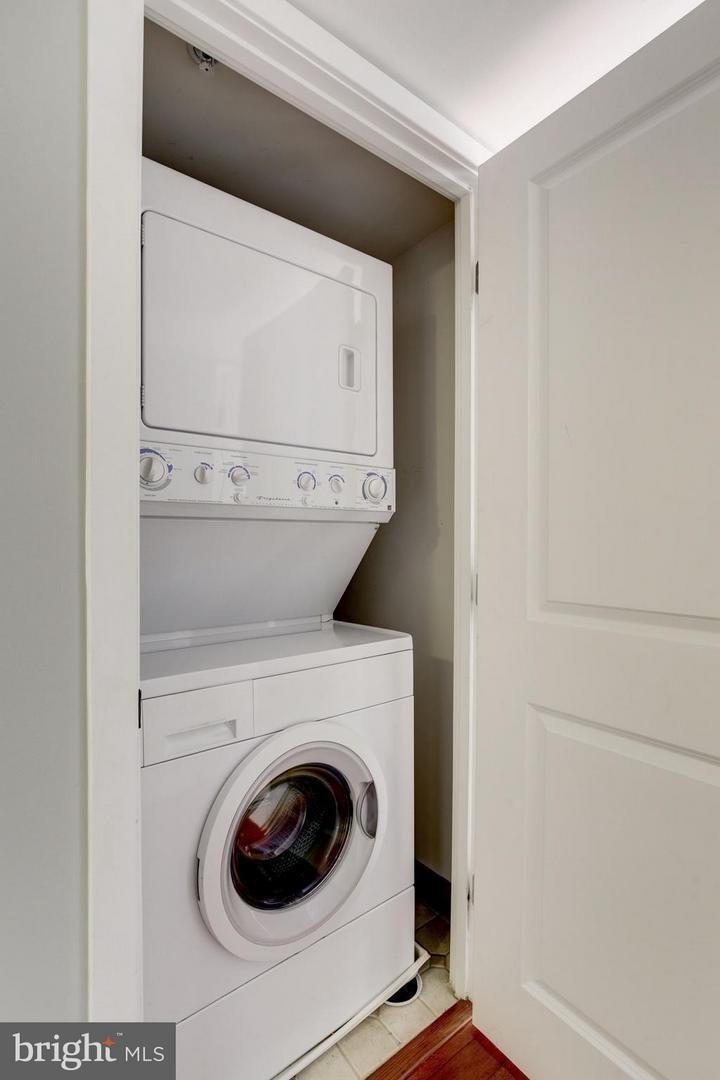 in Unit W/D - 420 16th St SE