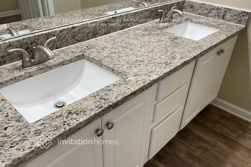 Building Photo - 27 N Ringneck Pl