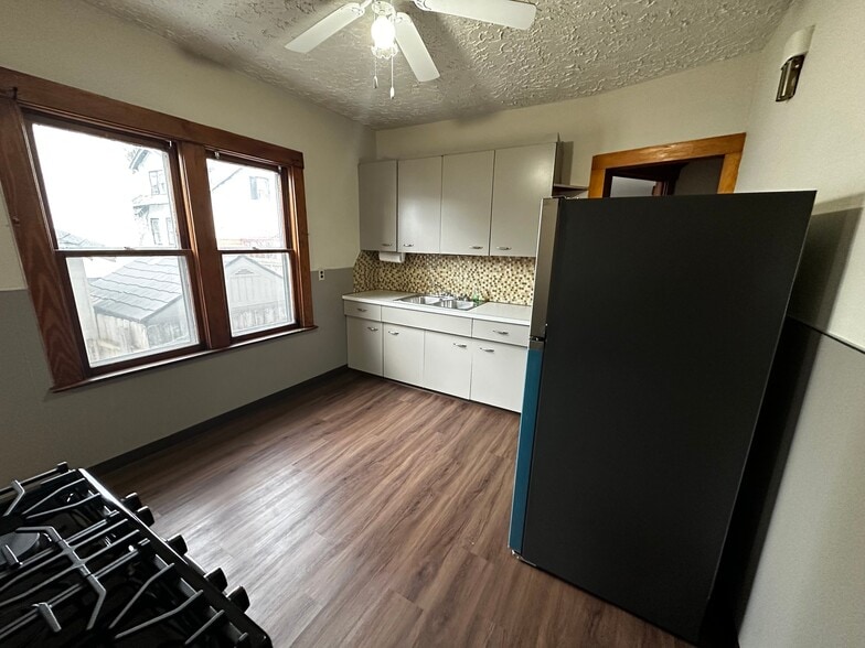 Building Photo - 23 Indian Orchard Pl