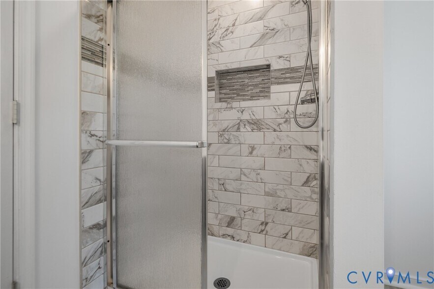 Building Photo - 3924 Liberty Point Dr