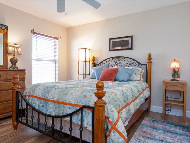 Building Photo - Move in with Zero Deposit! Turnkey Furnish...