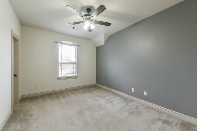 Building Photo - 9634 Lansing Meadows Dr