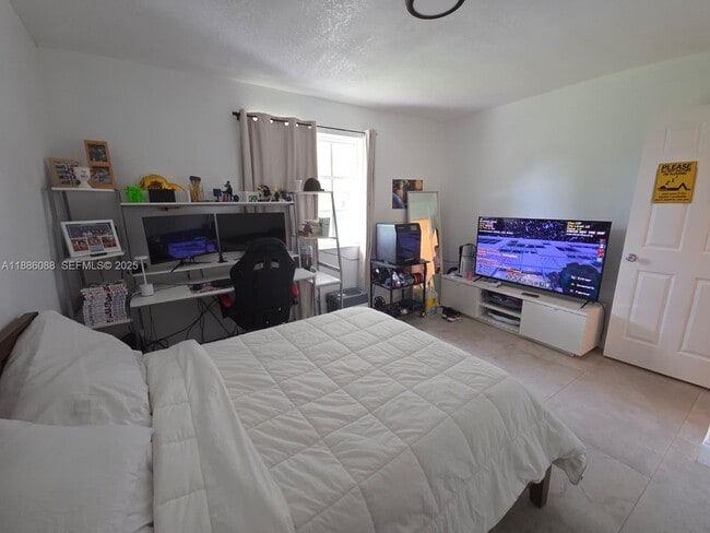 Building Photo - 14001 Mustang Trail