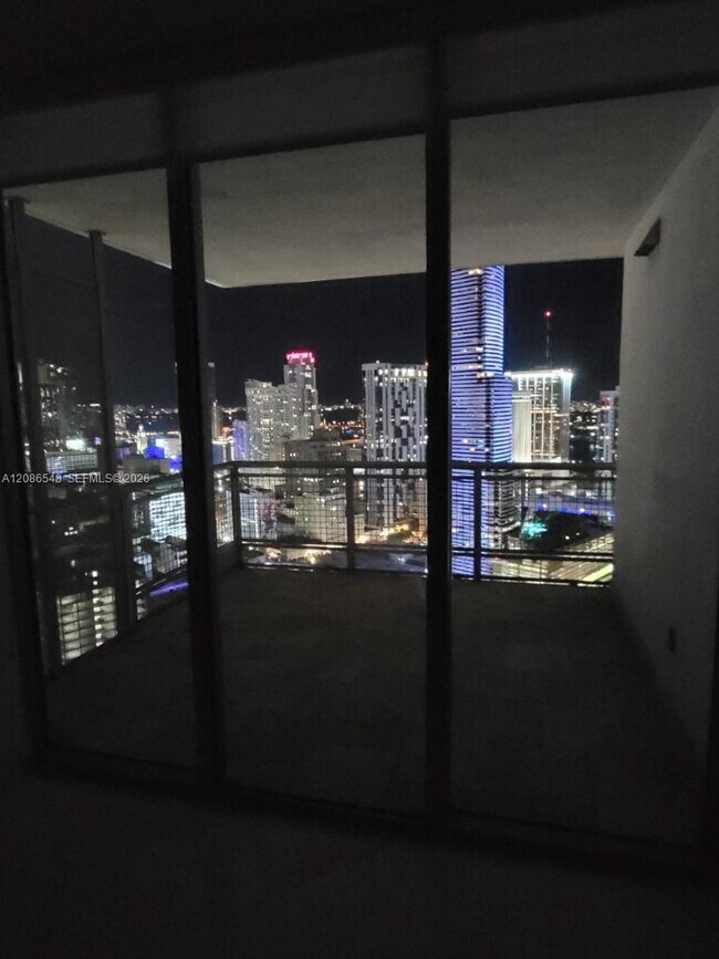Building Photo - 350 S Miami Ave