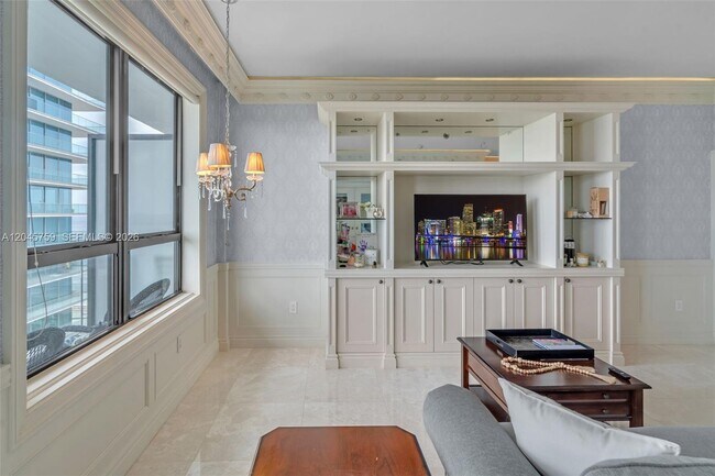 Building Photo - 10185 Collins Ave