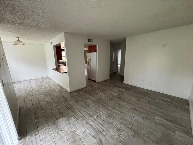 Building Photo - 9950 Turf Way