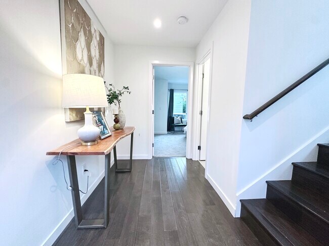 Building Photo - 1525 NW 60th St