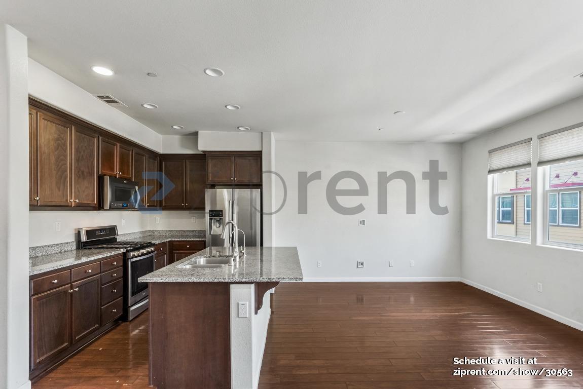 Building Photo - 5650 Campbell Ln