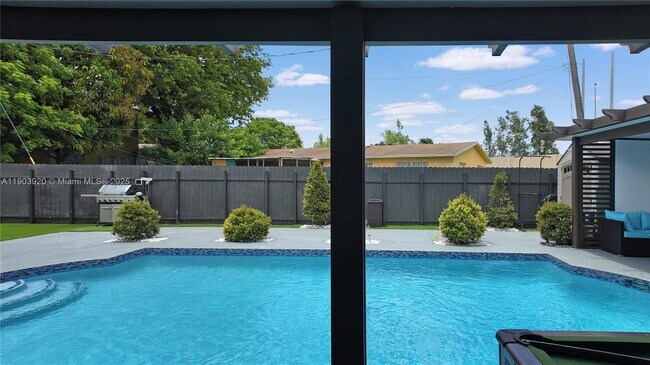 Building Photo - 801 NW 172nd Terrace