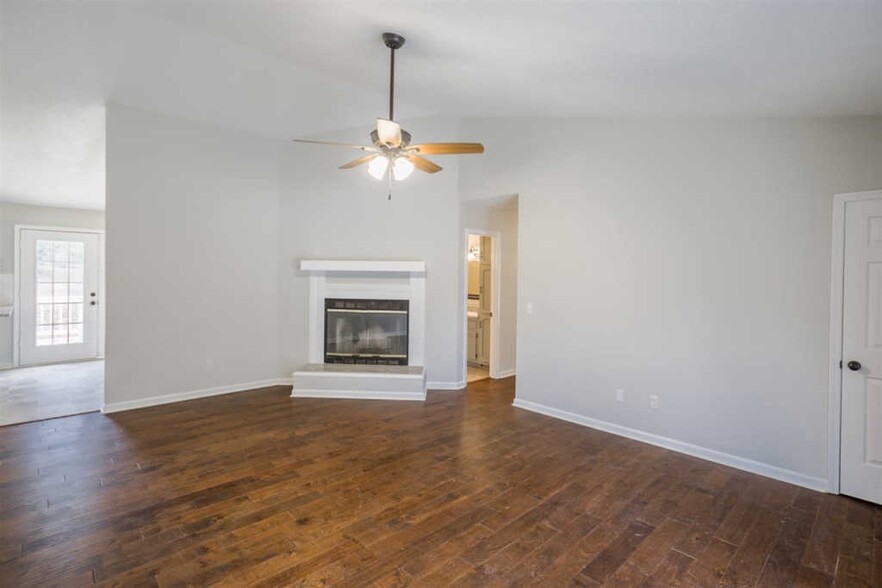 Living Room - 10280 Long Meadow Rd