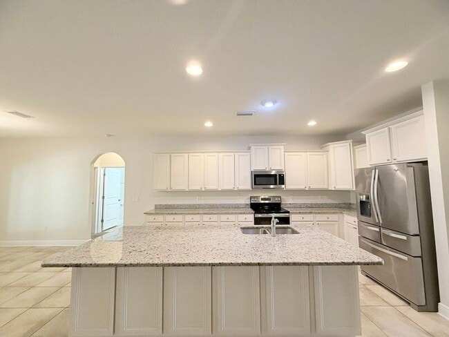 Building Photo - 4761 Dupont Cir