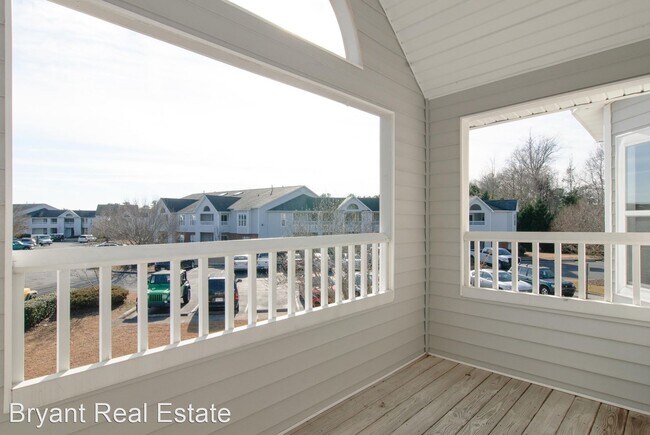 Building Photo - 4106 Breezewood Dr