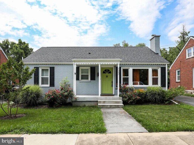 Building Photo - 123 Bellview Ave