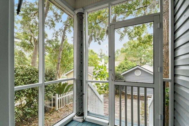 Building Photo - Charming 3 Bedroom Rental in Bluffton, SC ...
