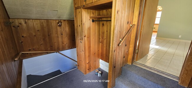 Building Photo - 4729 Carlstrom Rd