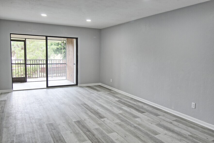 Building Photo - 28160 Pine Haven Way
