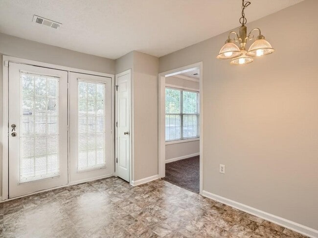 Building Photo - 2817 Manor Glen Ln NW