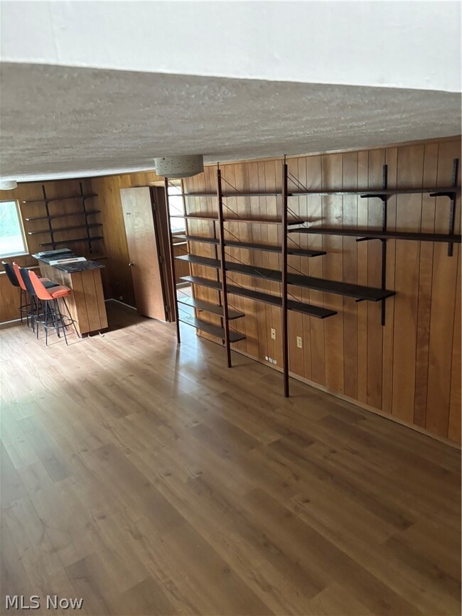 Building Photo - 4585 Wilburn Dr