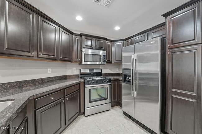 Building Photo - 5350 E Deer Valley Dr