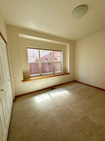 Building Photo - 7706 W 21st Ave