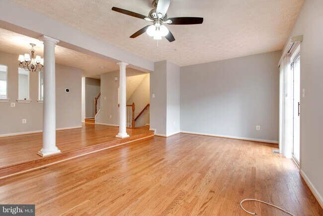 Building Photo - 3318 Hibiscus Ct