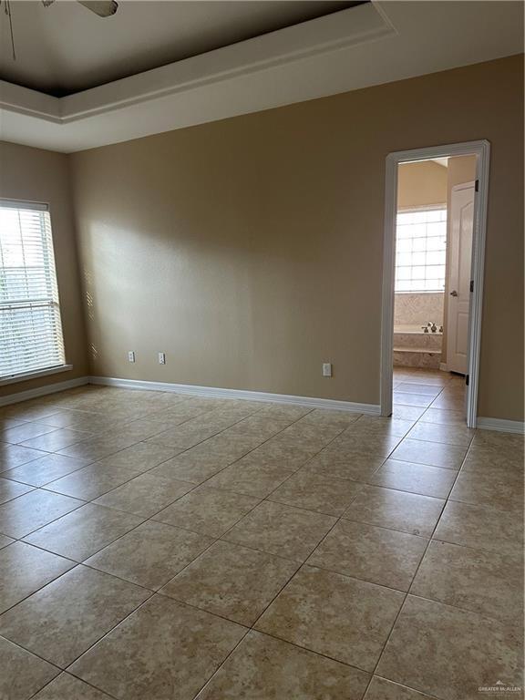 Building Photo - 34 Zuley St