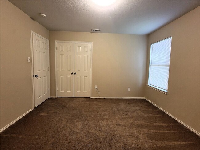 Building Photo - 1433 Kramer Ct