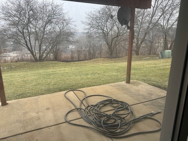 Building Photo - 924 Windstone Ct