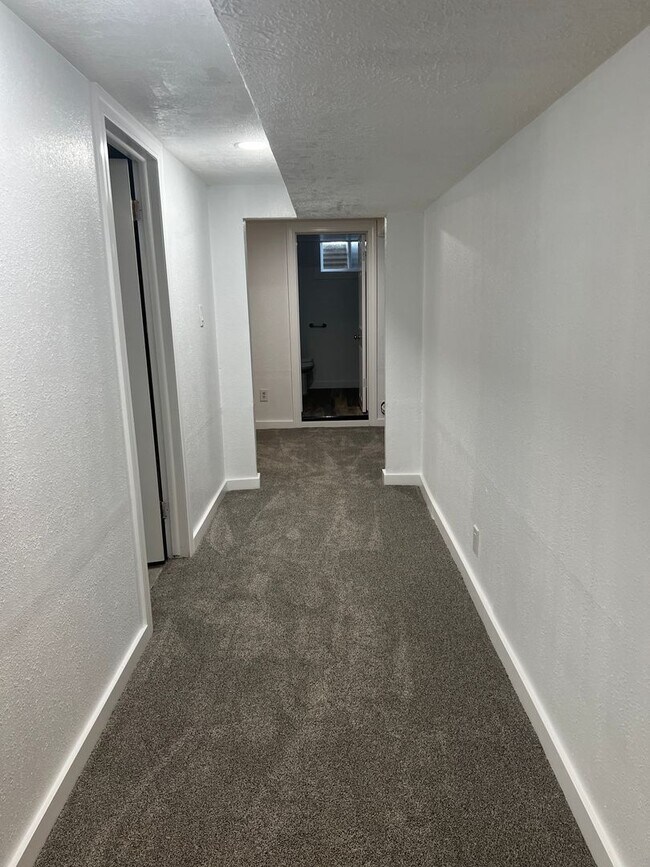 Building Photo - D323AB