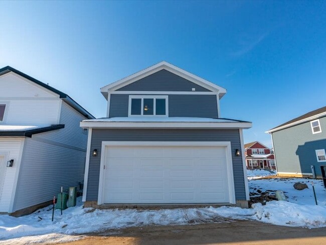 Building Photo - 4880 Romaine Rd