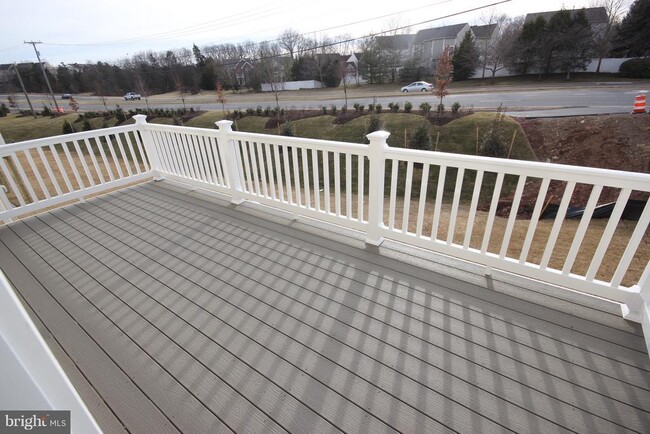 Building Photo - 21517 Willow Breeze Sq