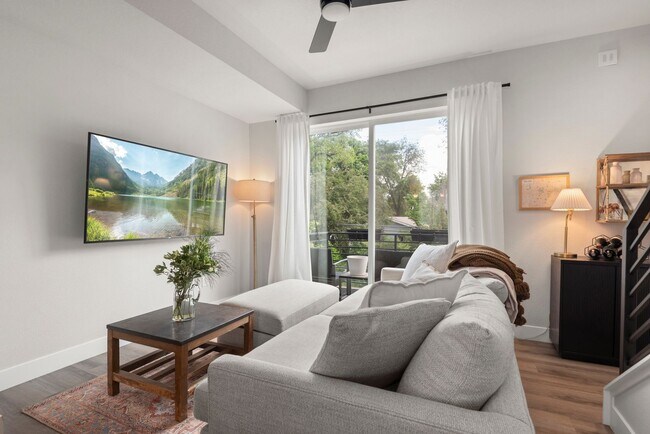 Building Photo - Modern Townhome Living in Lakewood – $2,65...