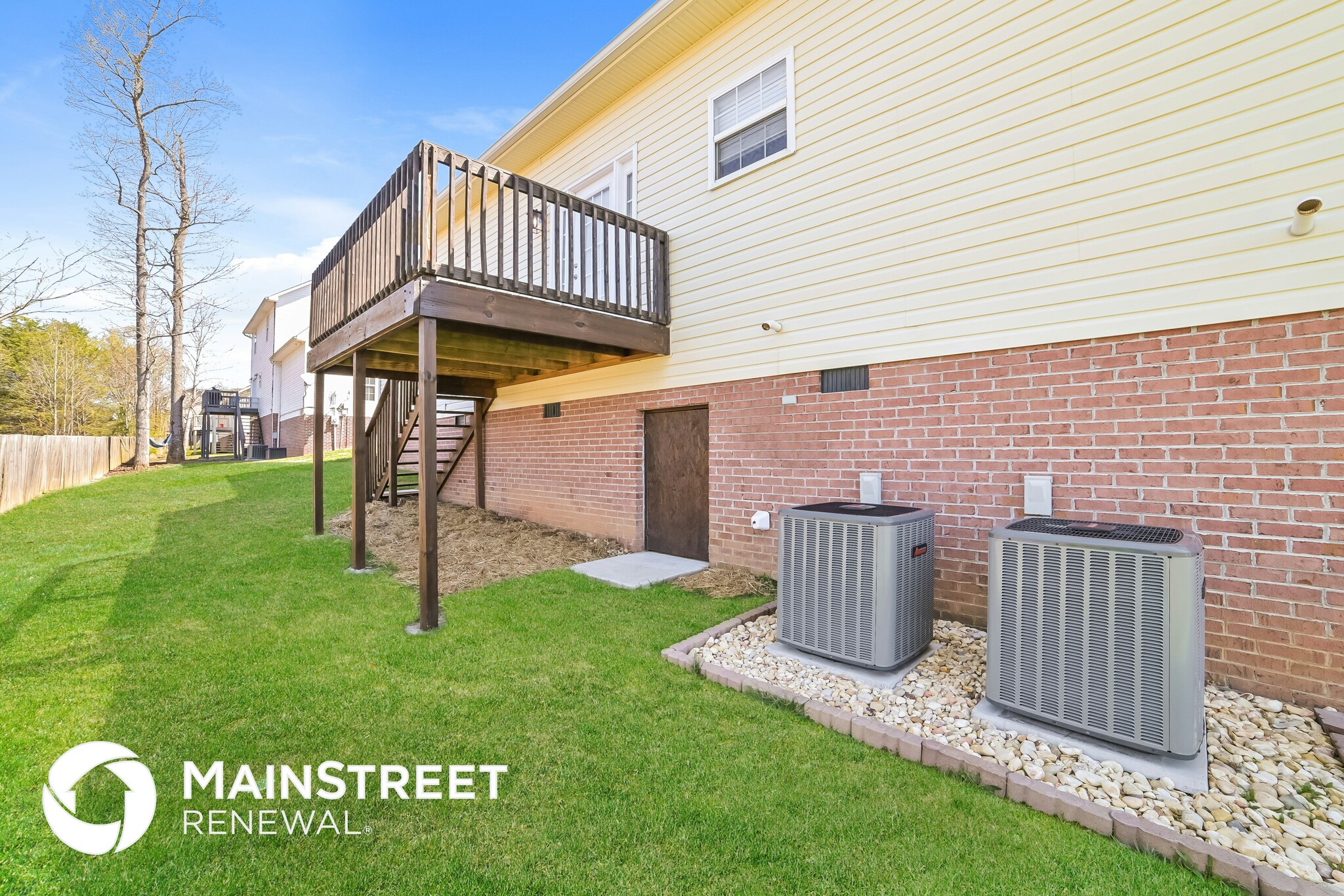Building Photo - 3821 Hillside Terrace Ln