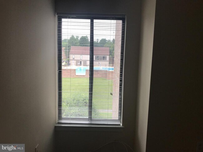 Building Photo - 10028 Stedwick Rd