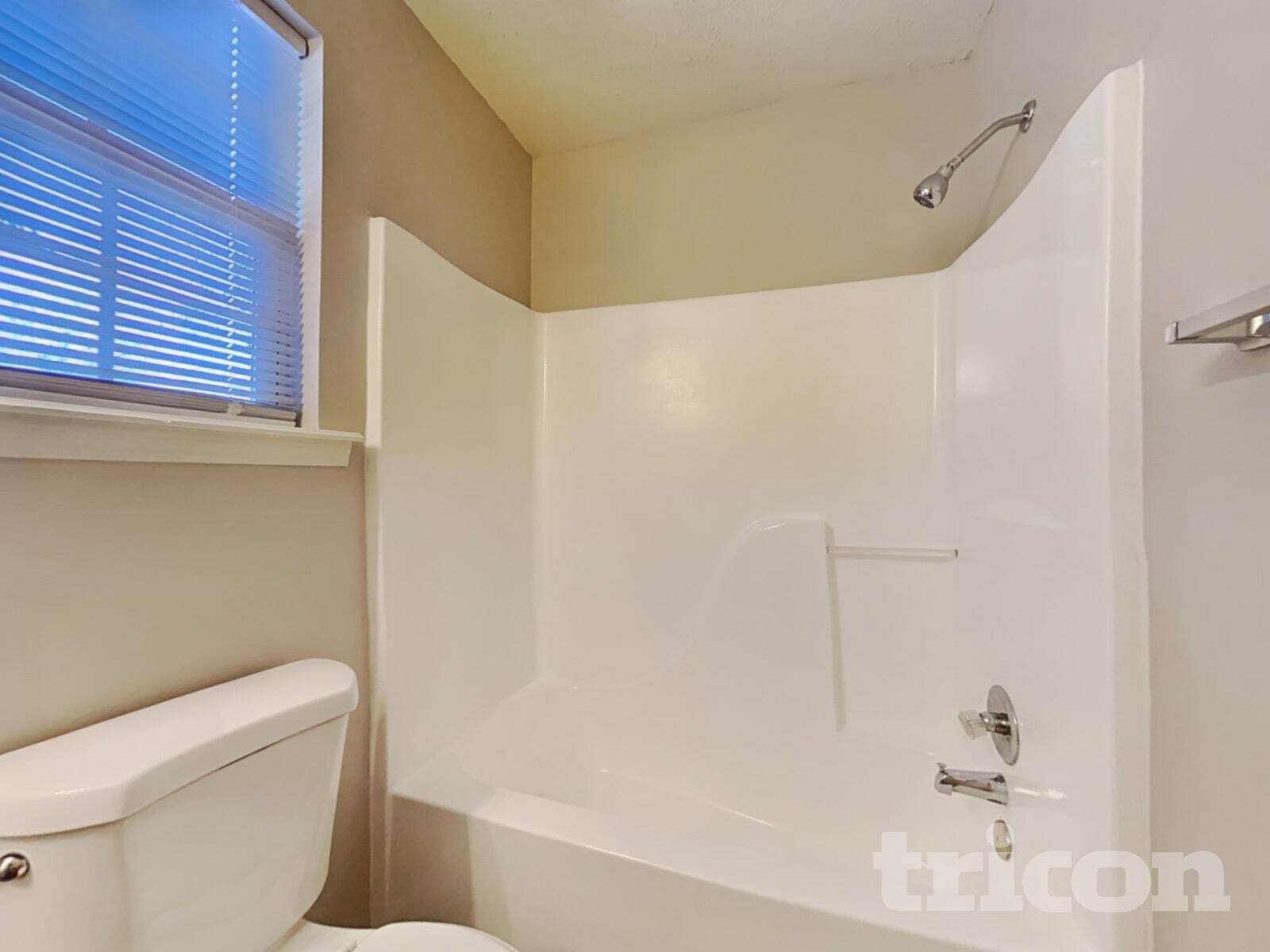 Building Photo - 120 Huntwood Trail