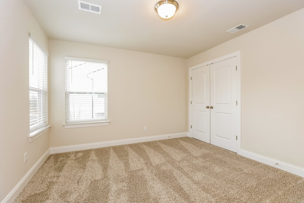 Building Photo - 1725 Tahoma Dr