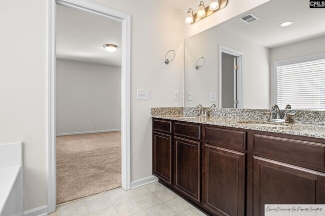 Building Photo - 762 Lansford Bay Dr
