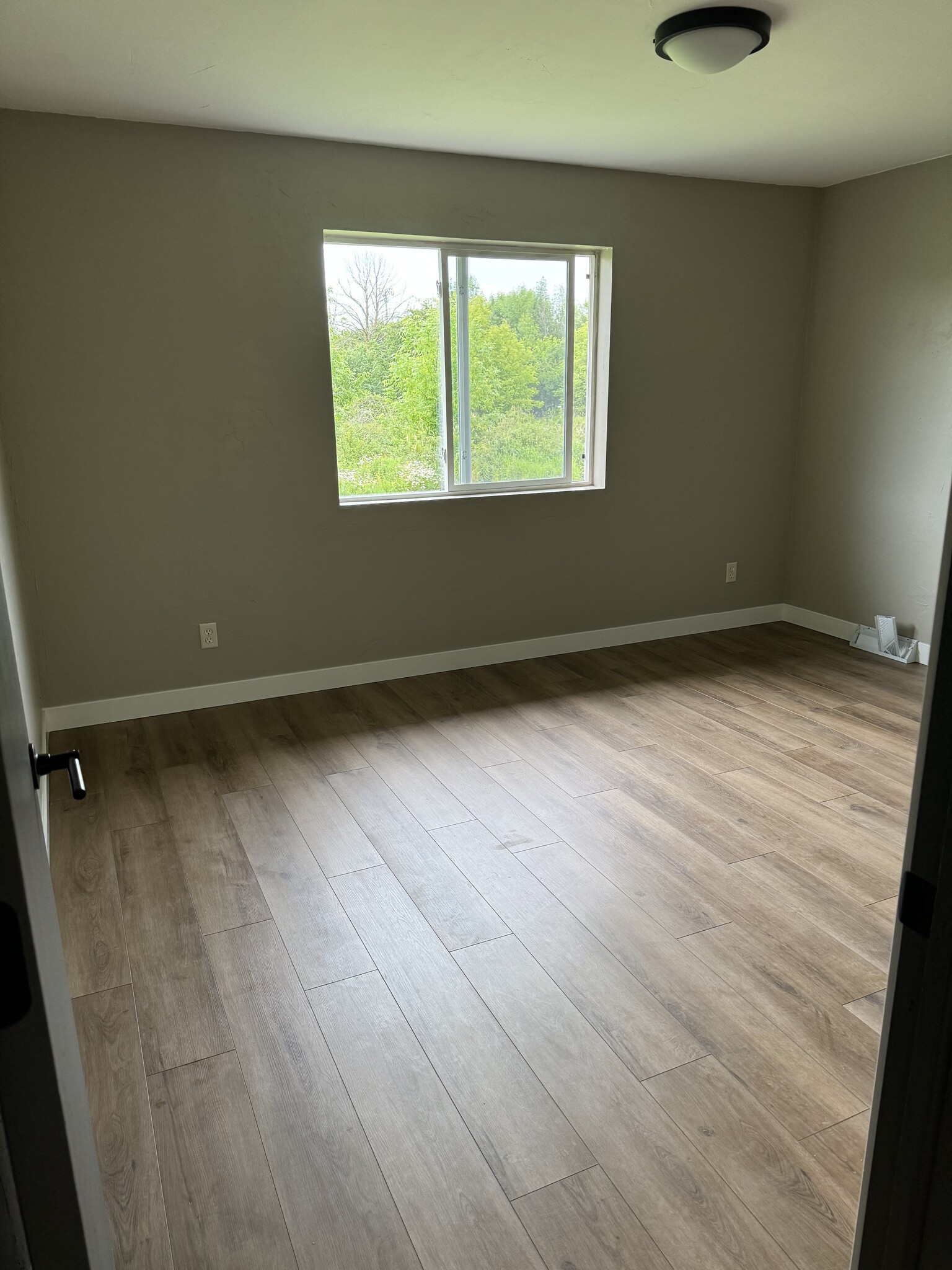 Building Photo - 1941 S 35th St