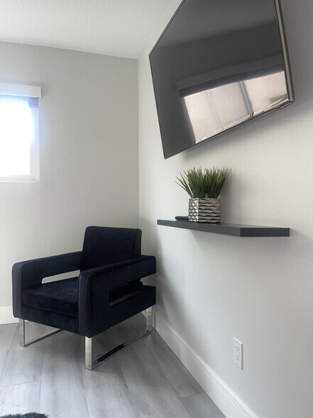 Building Photo - 12522 Montecito Rd