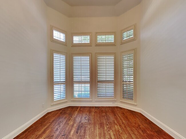 Building Photo - 11340 Classic Ln