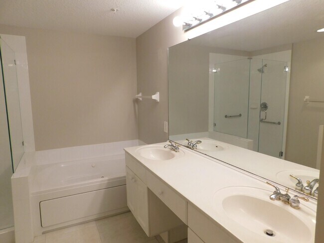 Building Photo - 22701 Camino Del Mar