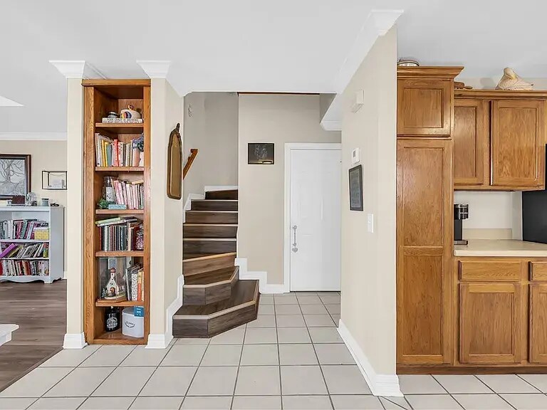 Building Photo - 11058 Rose Ct