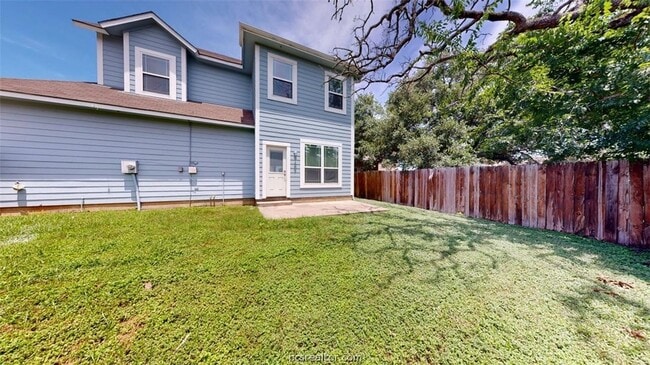 Building Photo - 2706 Horse Haven Ln